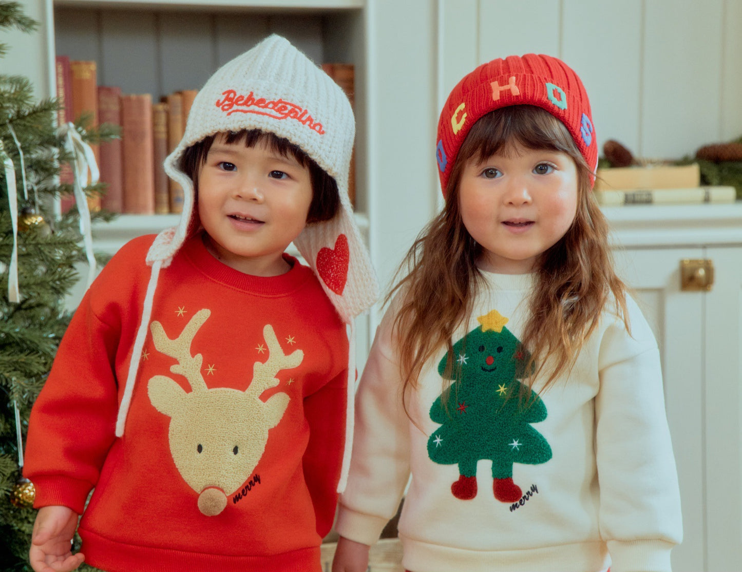 Cozy Christmas Sweatshirt – Fleece-Lined Embroidery Top